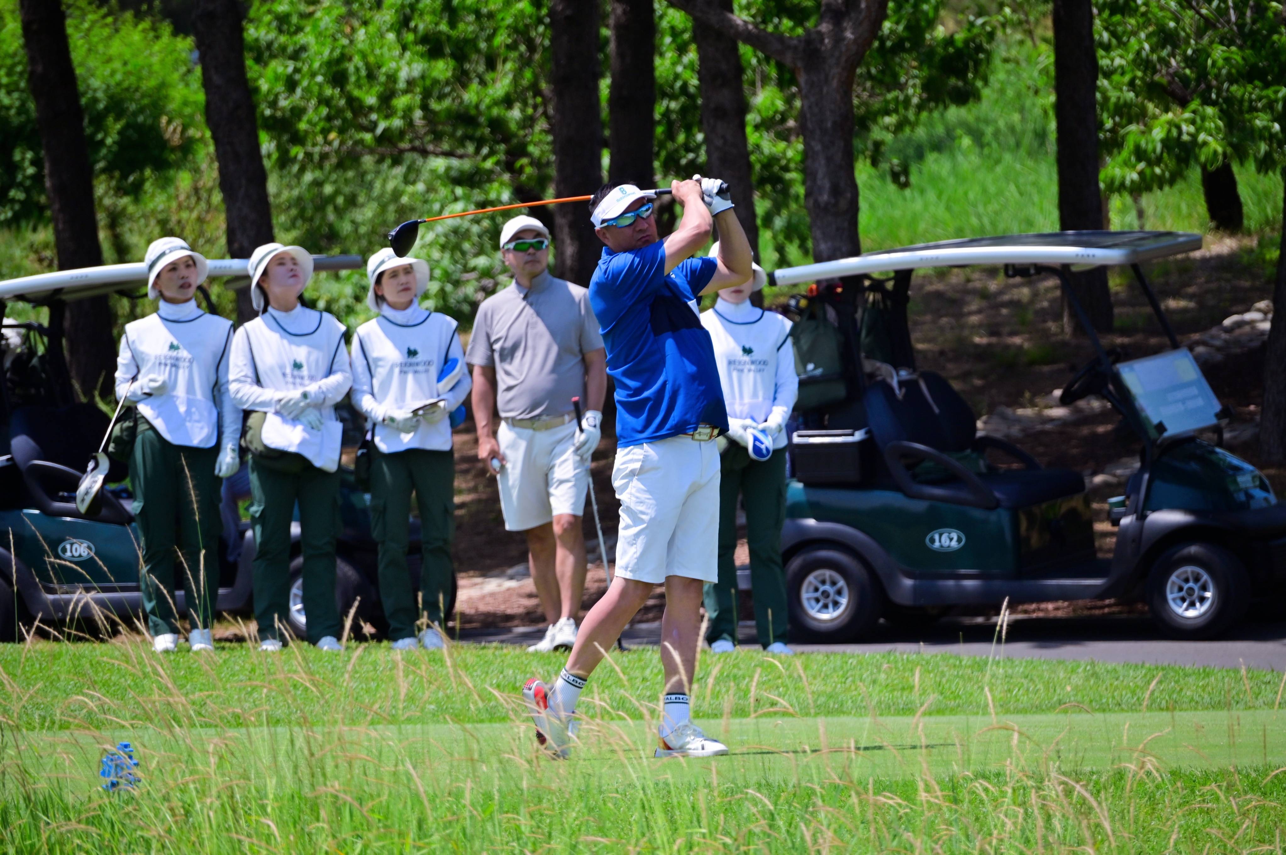 关于C9碾压MAD，Elk开启传奇时刻顶尖较量2025世界赛，留下经典瞬间的信息