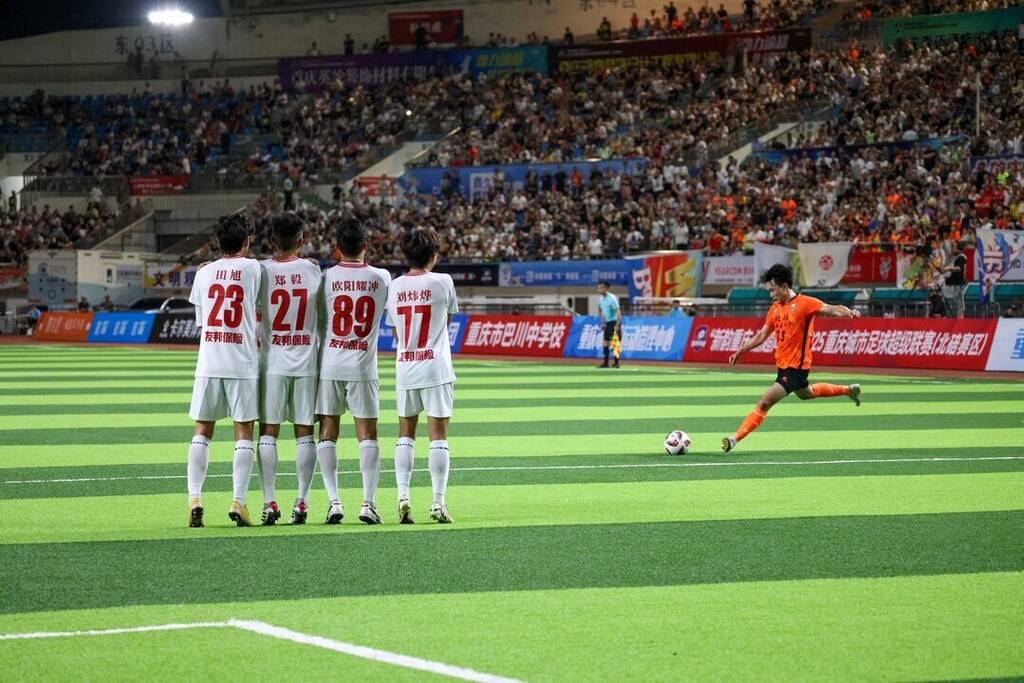 足球风云再起，比赛节奏明快