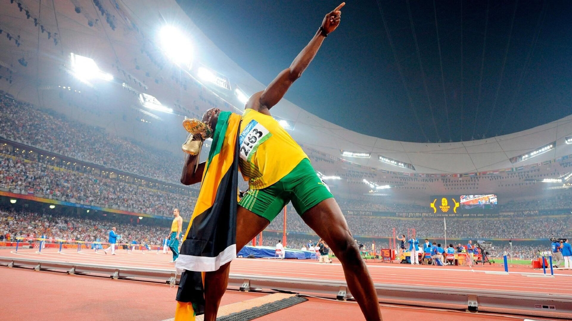 冰岛鏖战阿根廷，库尔图瓦成为关键先生