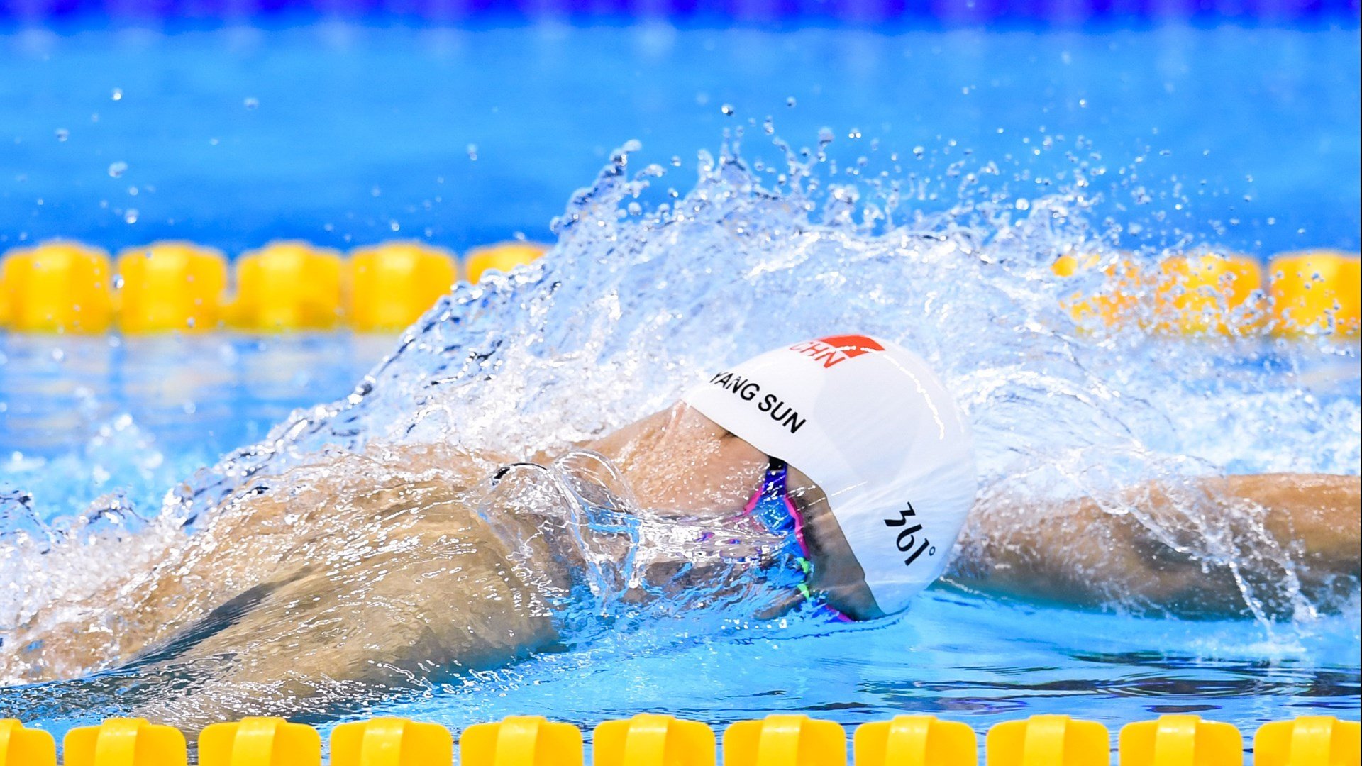 特奥稳定输出如定海神针，阿尔及利亚连续得分压制希腊