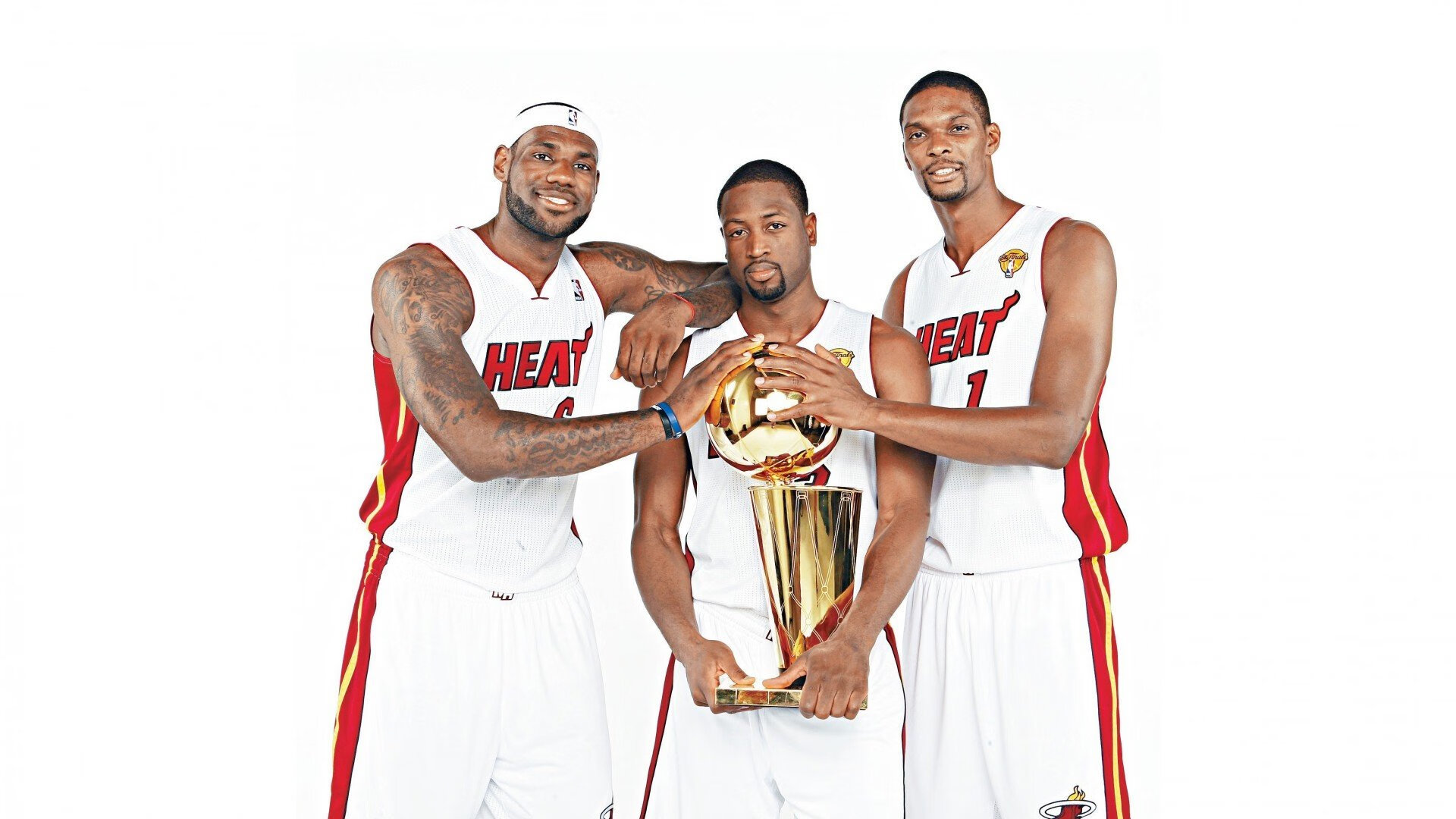 绿茵场的双重奏，马里铁血防线击溃波斯铁骑，佩德里魔术脚刷新西甲纪录