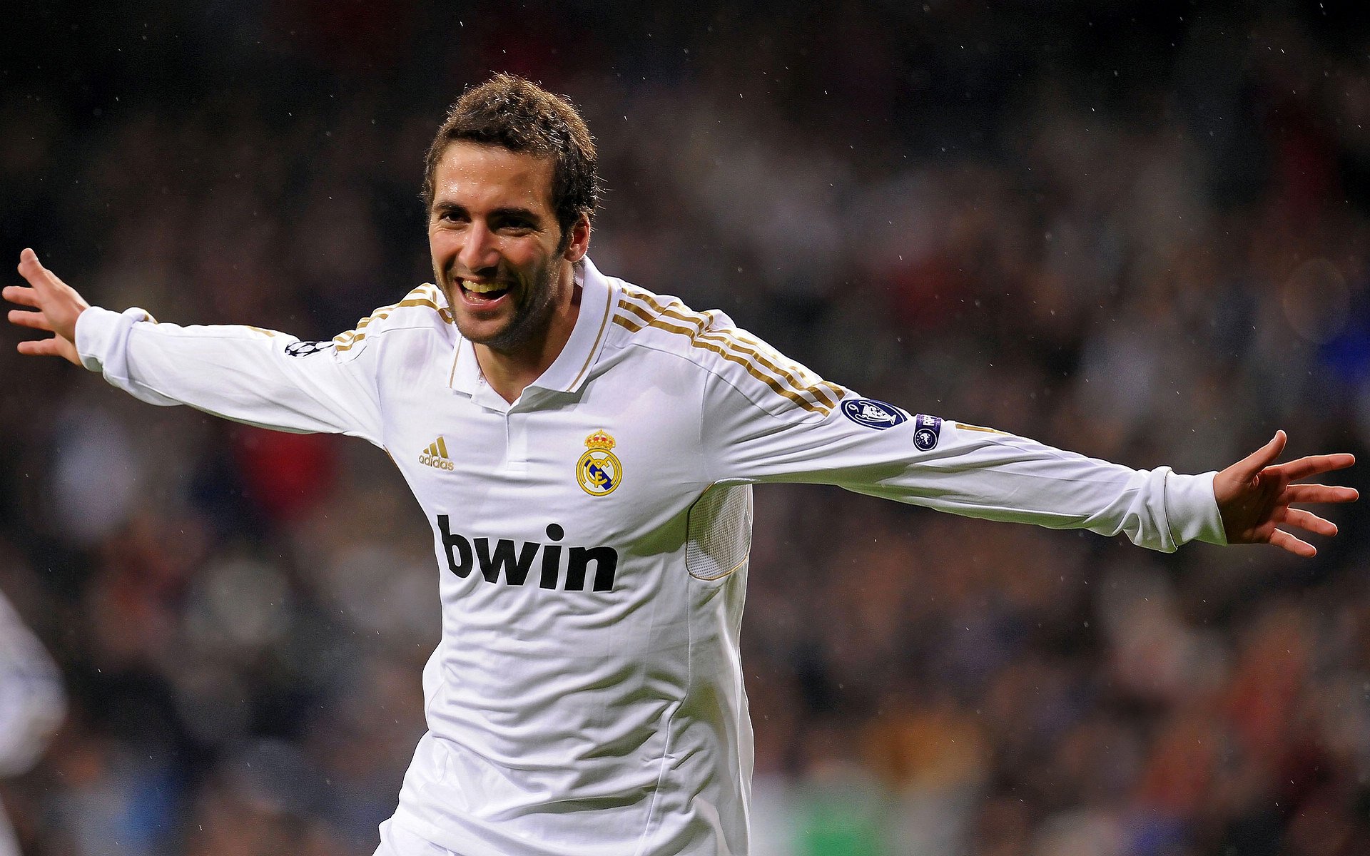 德甲争冠战之夜,孙兴慜打出生涯之夜