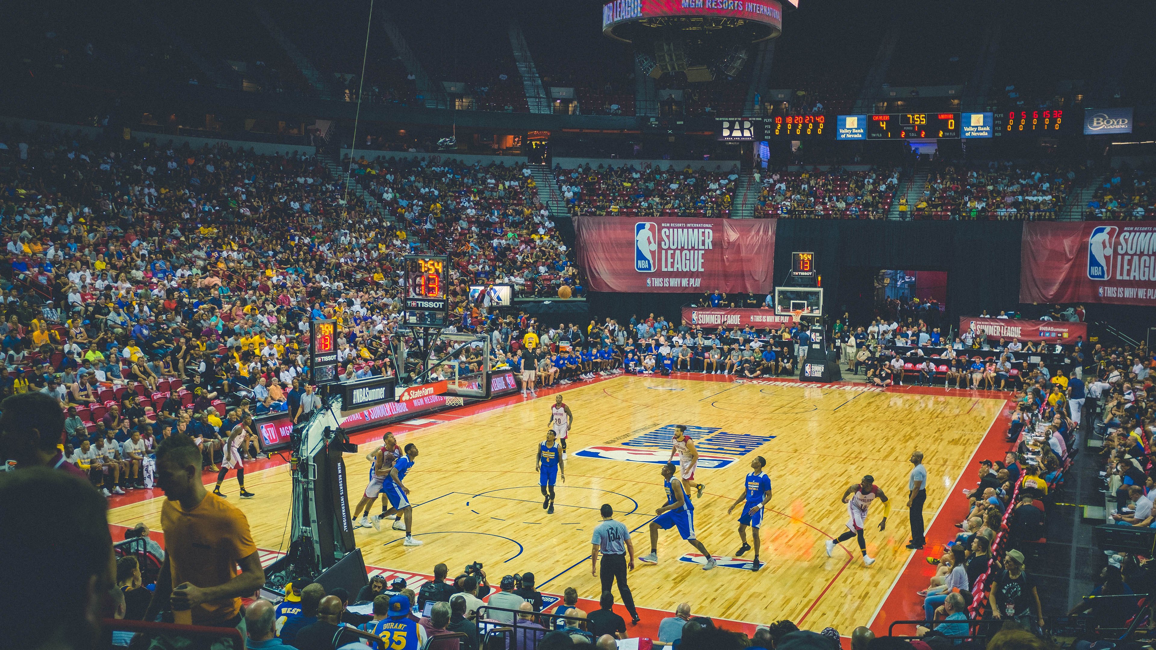 赛道新秩序，威廉姆斯轻取红牛，皮亚斯特里刷新纪录改写F1格局